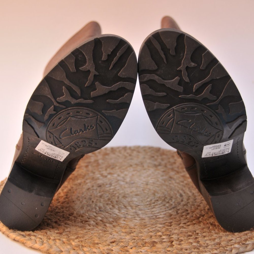 Clarke NWOT Leather Boots - Picture 6 of 6